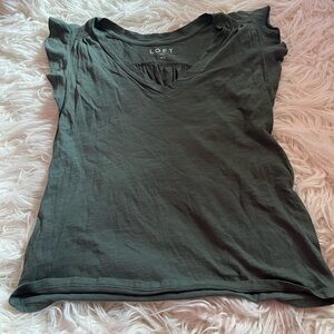 LOFT Dark Green V-Neck Flutter Sleeve Tee Size XS